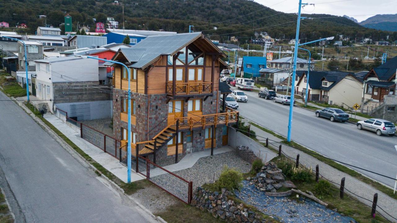 Aires Del Beagle Apartaments Ushuaia Esterno foto